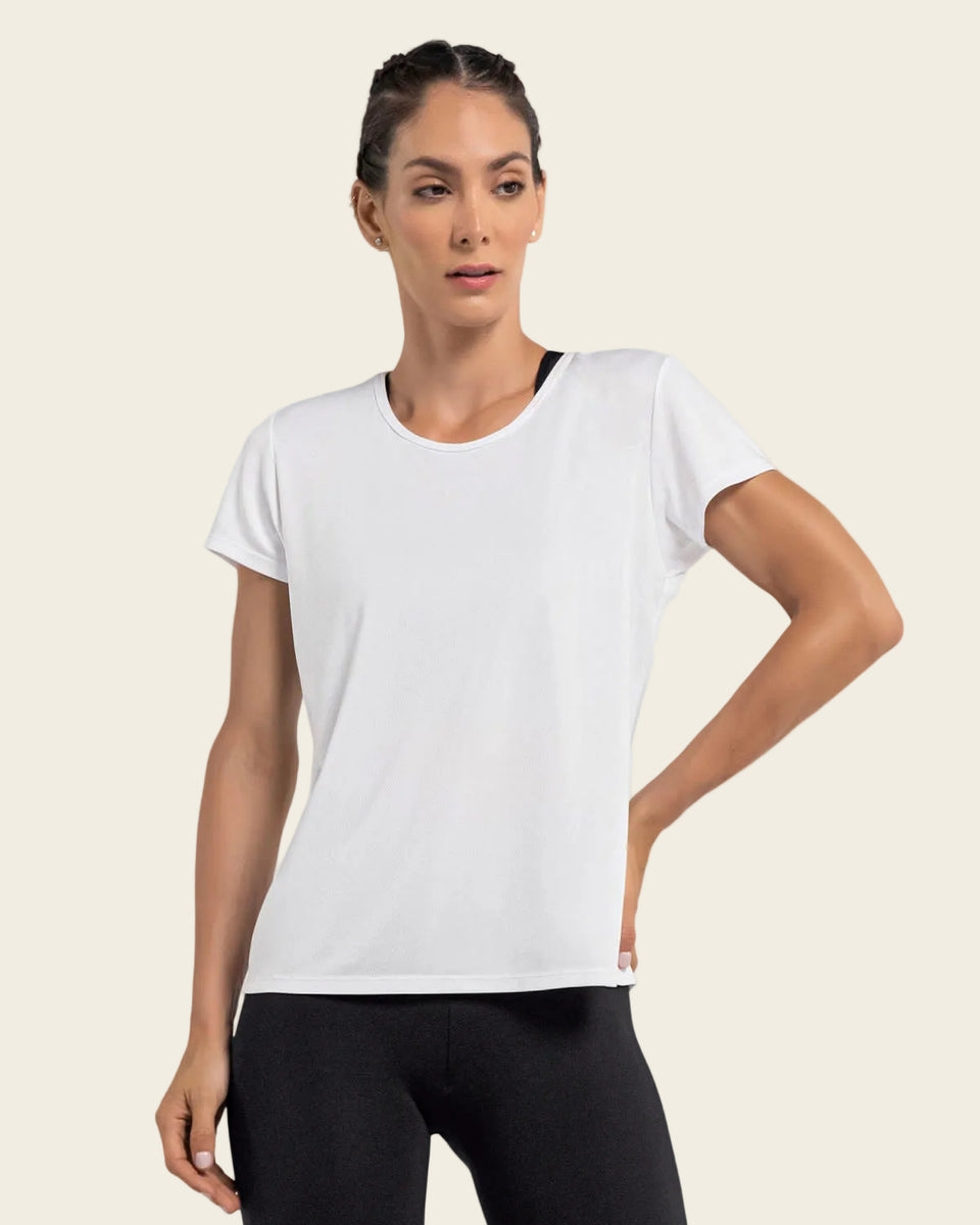 Camiseta deportiva de secado rápido y silueta semiajustada