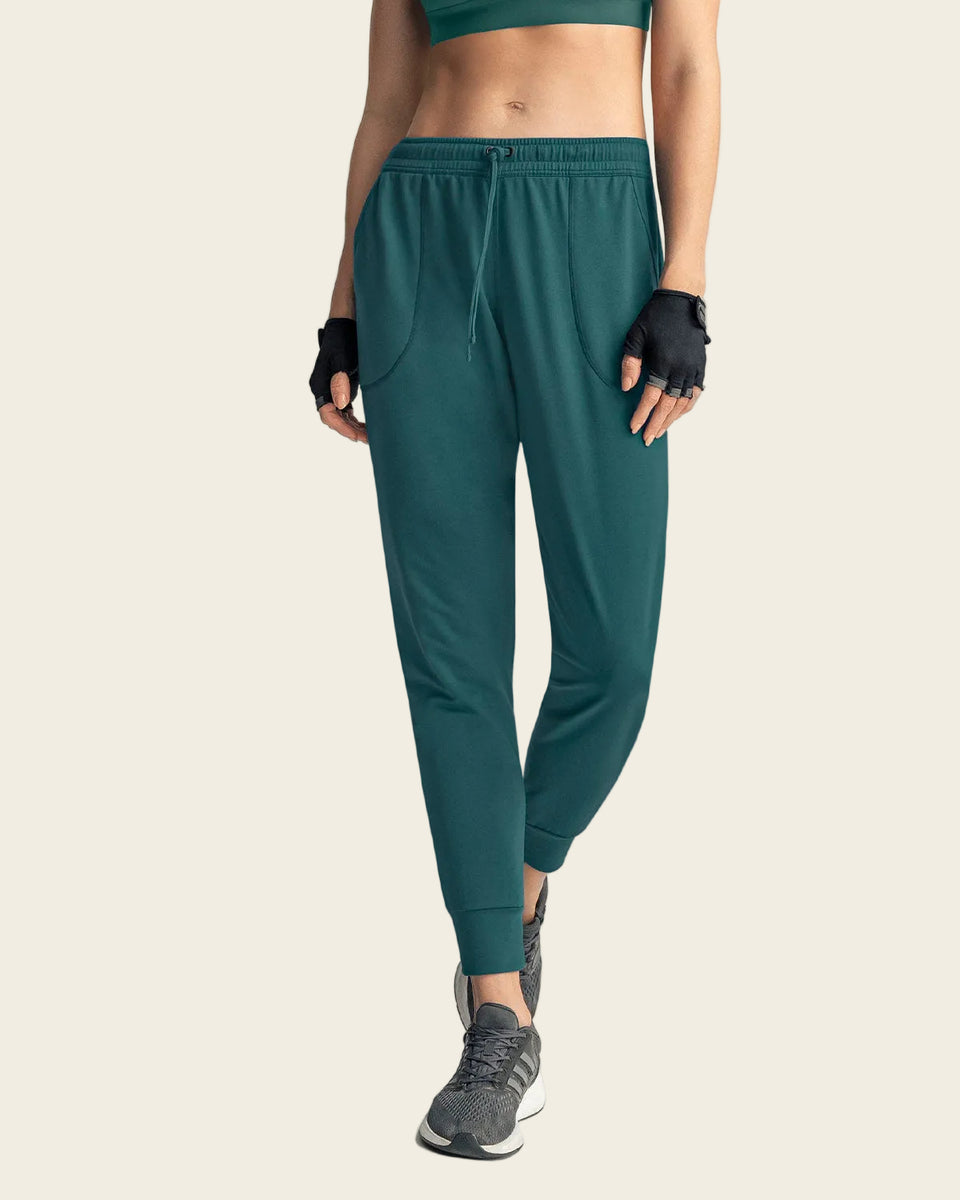 Jogger deportivo de silueta amplia con bolsillos
