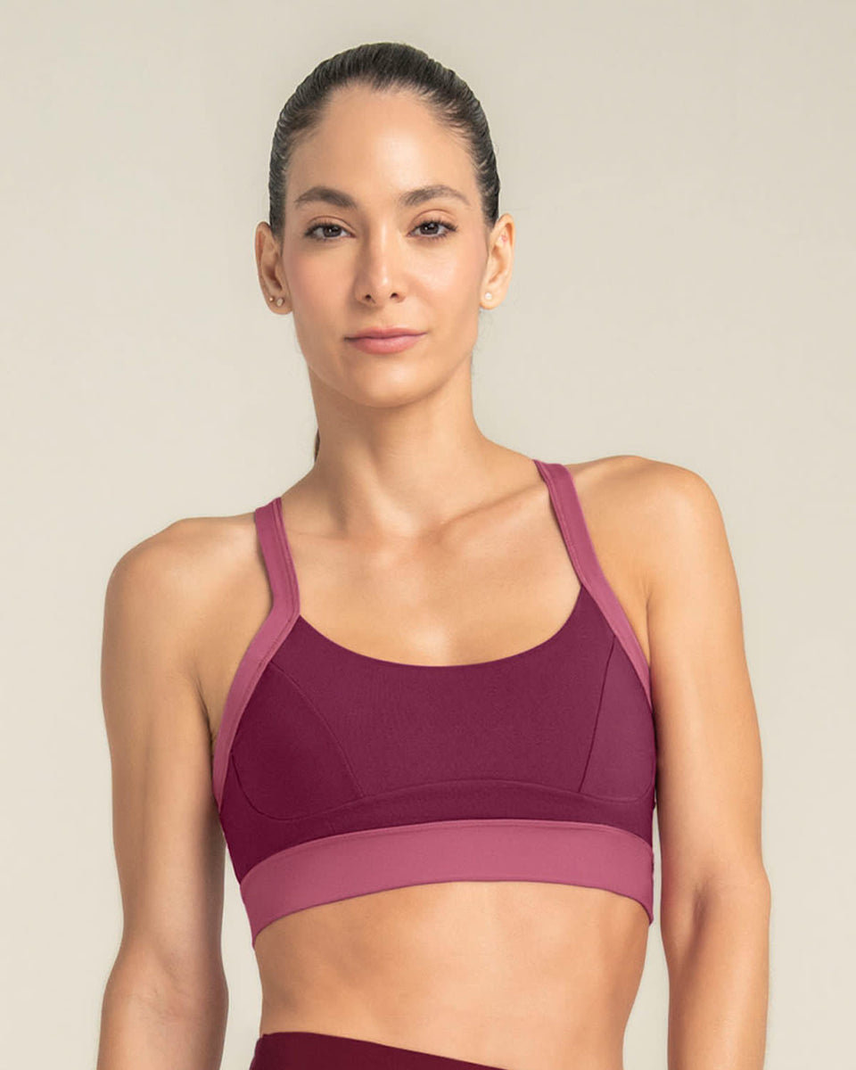 Top deportivo de soporte fuerte de busto y máximo ajuste