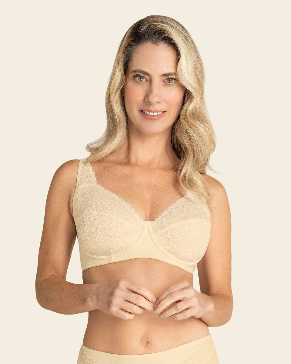 Brasier triangular con copas en encaje y espalda en tela lisa