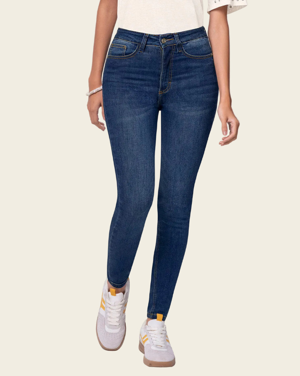 Jeans skinny esenciales para mujer