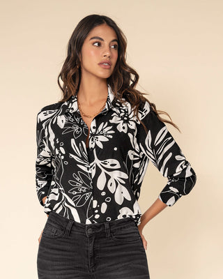 Blusa manga larga con perilla funcional y puños con botón#color_008-hojas
