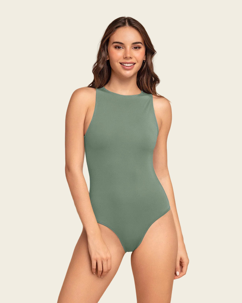 Body sin mangas de silueta ajustada y cuello alto