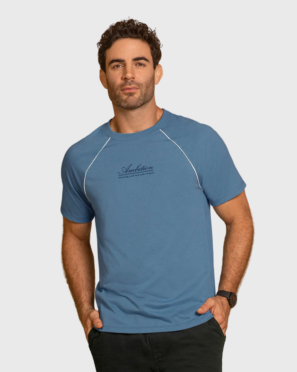 Camiseta manga corta con detalle en contraste y estampado localizado
