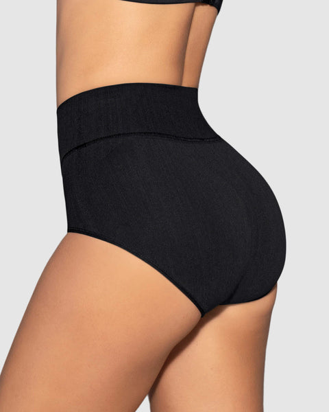 Bloomer faja de control suave alto en la cintura en skinfuse#color_700-negro