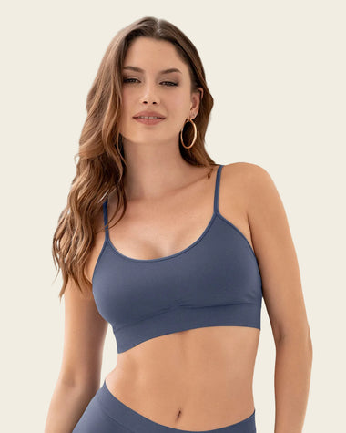 Top ultraligero en tecnología seamless#color_543-azul-grisaceo