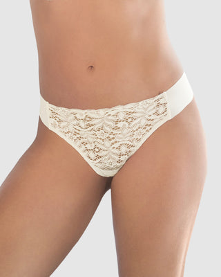 Hilo con encaje frontal y tela invisible en glúteos#color_253-perla