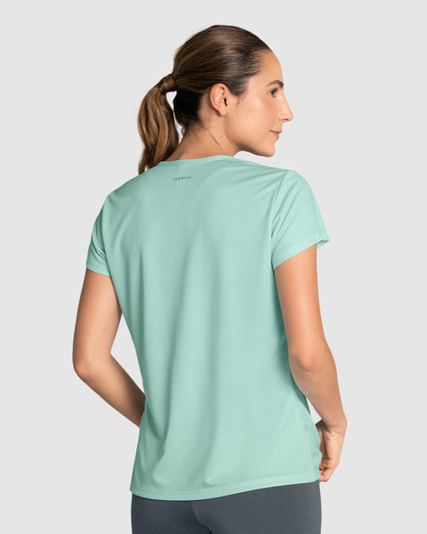 Blusa deportiva de secado rápido y silueta semiajustada#color_475-verde-claro