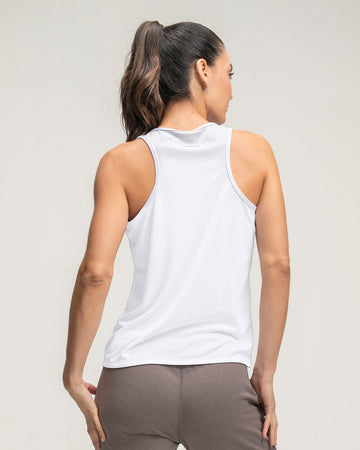 Blusa deportiva de secado rápido y silueta semiajustada para mujer#color_000-blanco