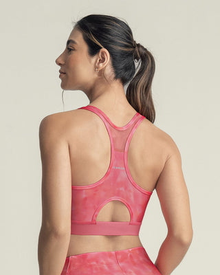 Top deportivo con espalda atlética en material de secado rápido#color_040-estampado-rosado-degrade