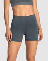 Short corto deportivo ajustado y ligero con cómodo elástico en cintura#color_749-gris-medio
