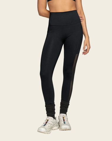 Legging deportivo con bolsillo lateral y detalles en tul#color_700-negro