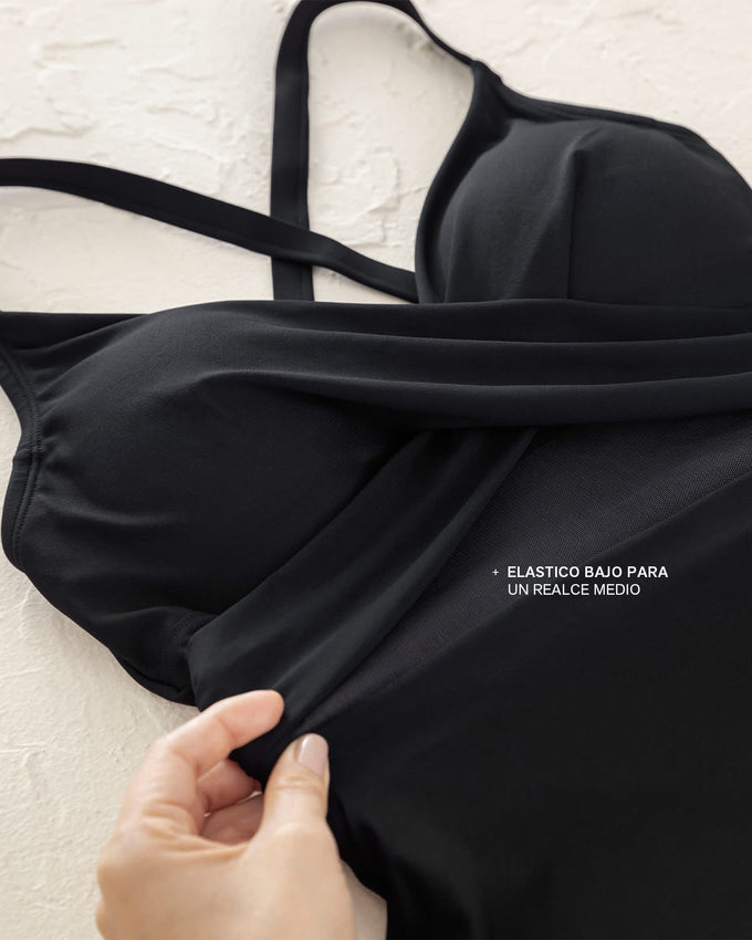 Vestido de baño entero control suave de abdomen elaborado con nylon reciclado#color_700-negro