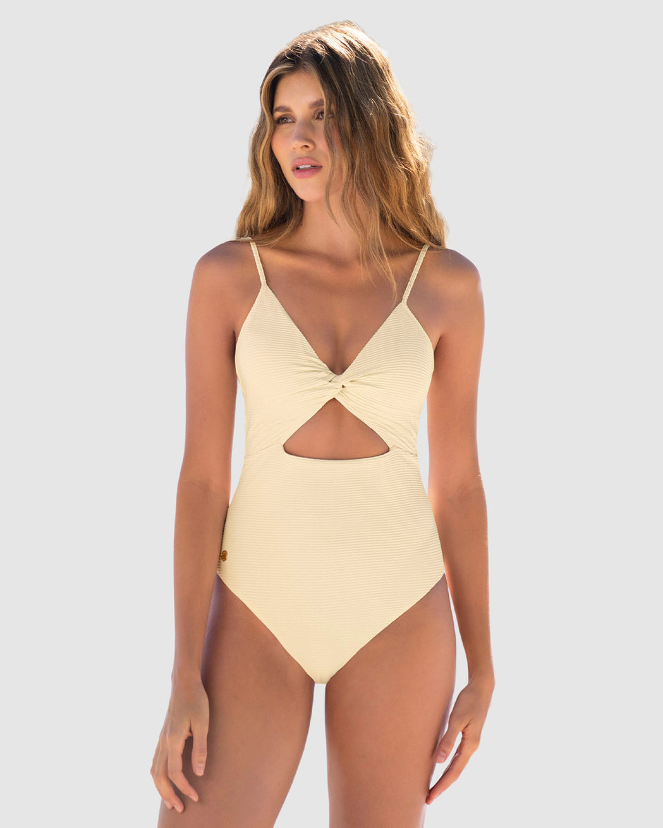 Traje de baño entero de control suave con detalle de escote cruzado