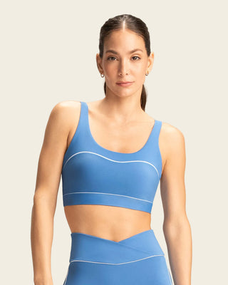 Top deportivo con cargaderas dobles#color_052-azul-medio-cielo