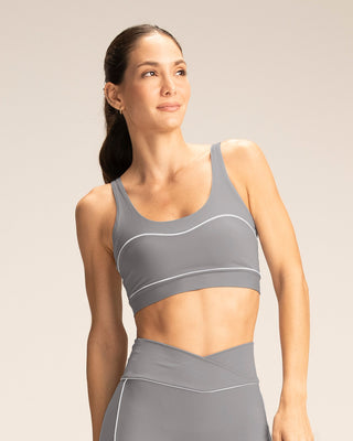 Top deportivo con cargaderas dobles#color_c62-gris-claro