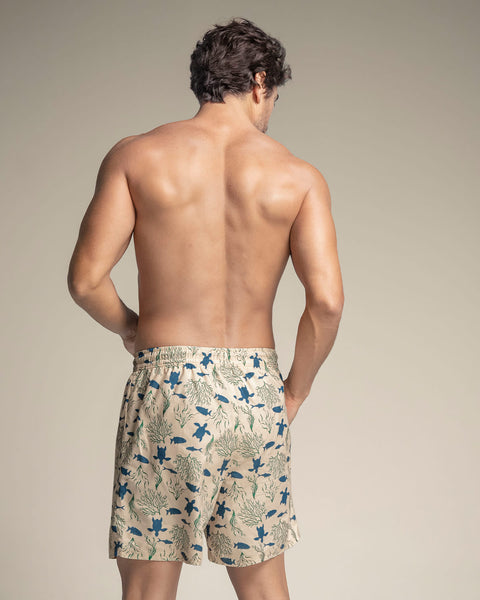 Pantaloneta de baño masculina con práctico bolsillo al lado derecho#color_a29-estampado-animales-marinos