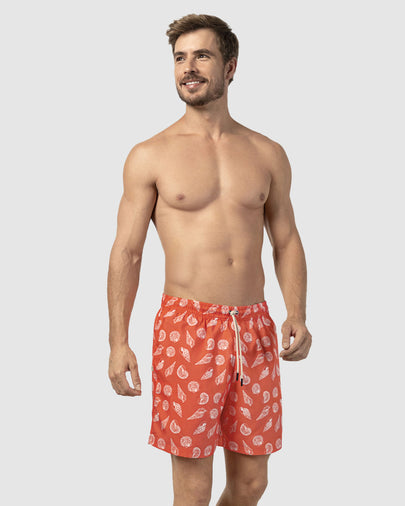 Pantaloneta de baño masculina con práctico bolsillo al lado derecho#color_a45-estampado-caracoles