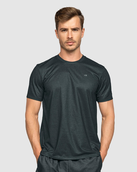 Camiseta deportiva masculina con tecnología de secado rápido#color_071-estampado-gris