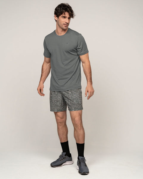 camiseta-deportiva-masculina-semiajustada-de-secado-rapido#color_706-gris-oscuro