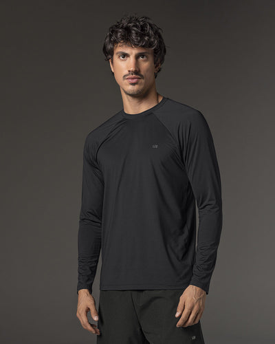 Camiseta deportiva masculina manga larga con protección UV#color_700-negro