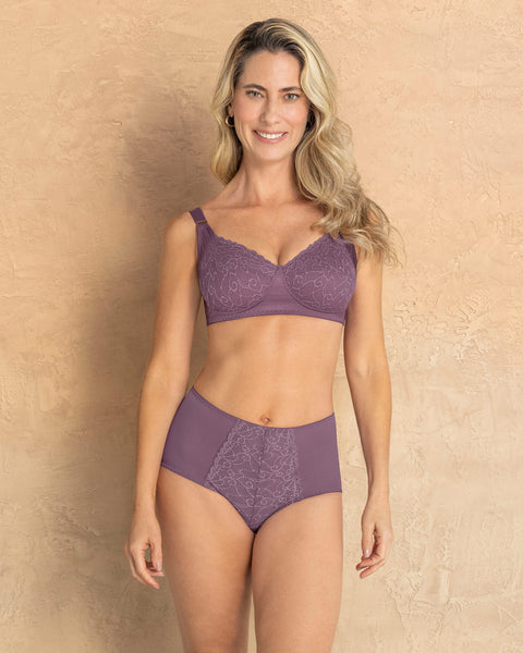 Bloomer clásico de control suave con toques de encaje en abdomen#color_043-mora