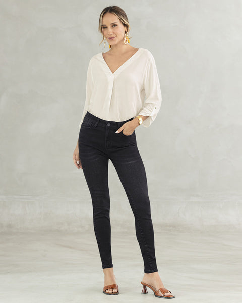 Jean skinny levanta cola#color_700-negro