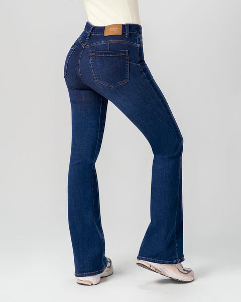 Jean levanta cola ruedo flare#color_024-azul-oscuro