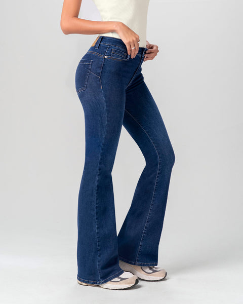 Jean levanta cola ruedo flare#color_024-azul-oscuro