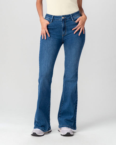 Jean levanta cola ruedo flare#color_052-azul-medio-denim