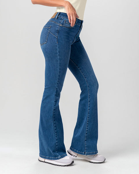 Jean levanta cola ruedo flare#color_052-azul-medio-denim