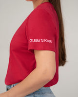 Blusa manga corta con mensaje en el frente#color_136-cereza