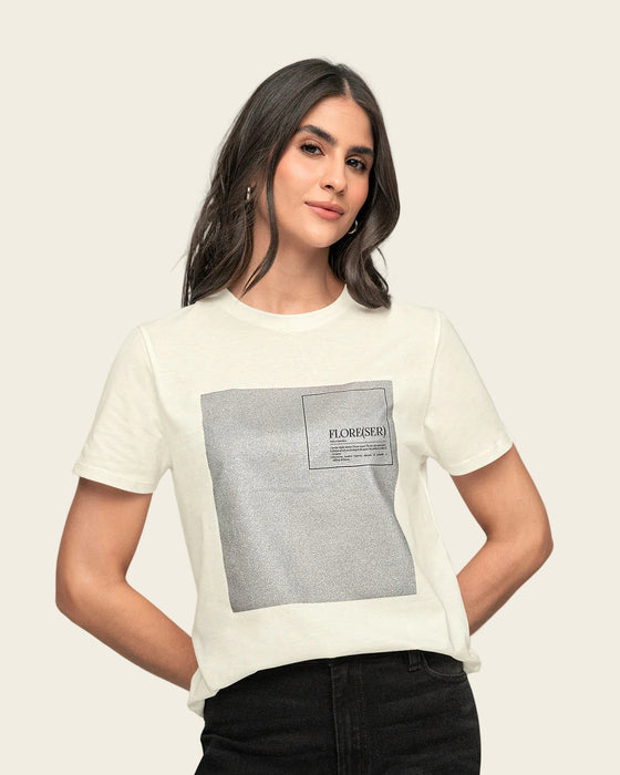 Blusa manga corta con mensaje en el frente#color_871-marfil