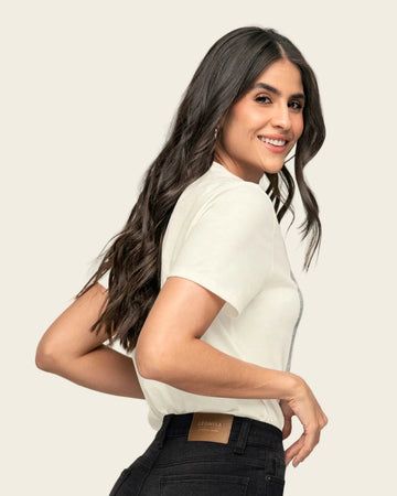 Blusa manga corta con mensaje en el frente#color_871-marfil