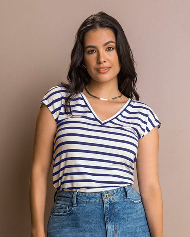 blusa-estampada-manga-corta-con-cuello-en-v#color_034-rayas-negras