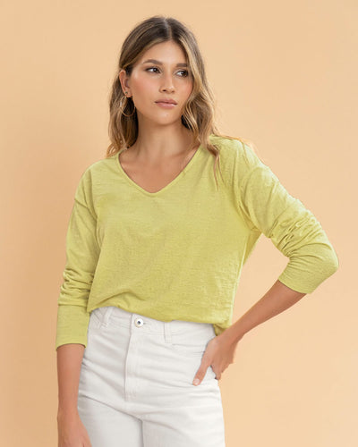 Blusa manga larga con cuello en V#color_600-verde-claro