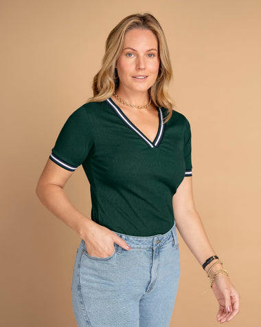 Blusa manga corta con cuello y puños tejidos en contraste#color_068-verde-petroleo