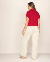 Pantalón con elástico en cintura y bolsillos laterales funcionales#color_018-marfil