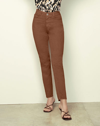 Pantalón silueta skinny con bolsillos funcionales#color_835-taupe