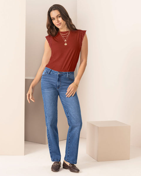 Blusa sin mangas con detalle ojalillo en hombros#color_221-terracota-oscuro