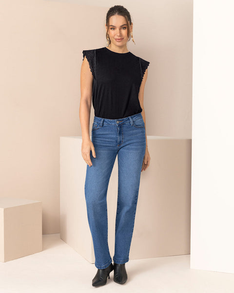 Blusa sin mangas con detalle ojalillo en hombros#color_701-negro