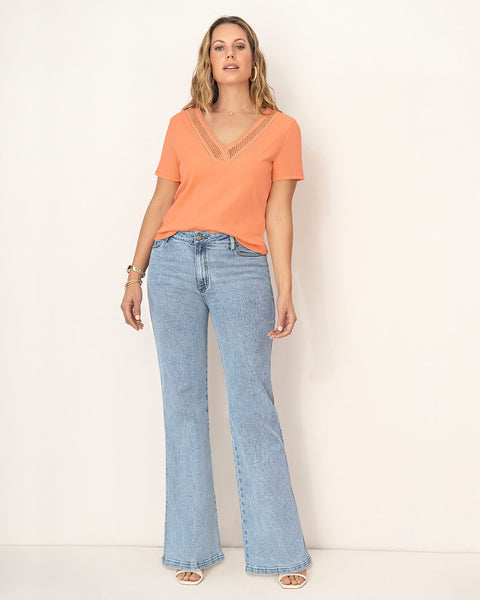 Blusa manga corta con detalle guipur cruzado en escote#color_170-mandarina