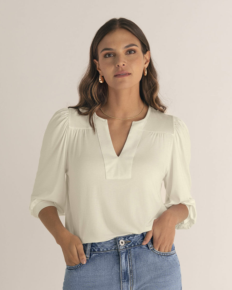 Blusa manga 3/4 con recogido en hombros