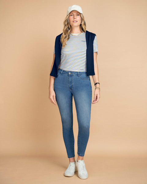 Blusa con estampado localizado en frente#color_034-raya-azul