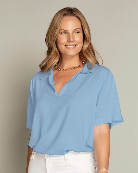 Blusa cuello sport de silueta amplia#color_159-azul