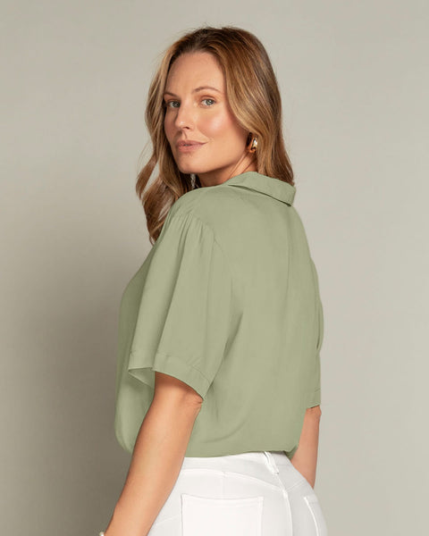 Blusa cuello sport de silueta amplia#color_624-pistacho