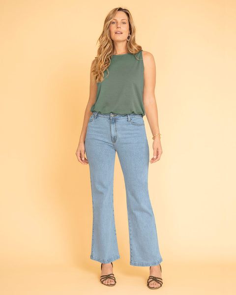 Blusa  sin  mangas básica con elástico en cintura#color_601-verde-claro