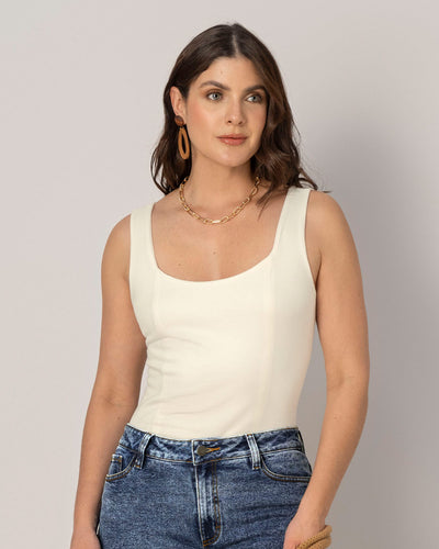 Blusa  sin  mangas de silueta ajustada#color_018-marfil