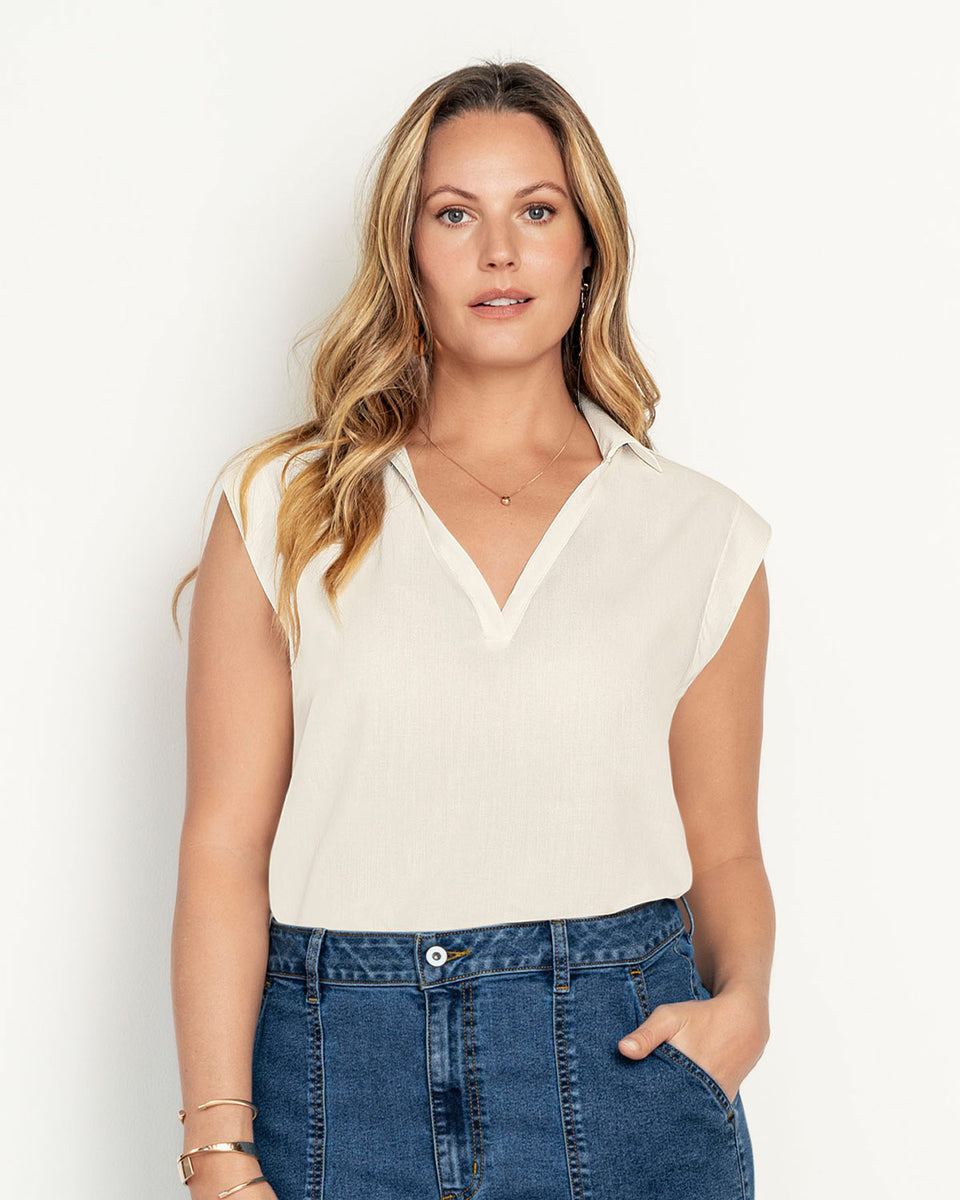 Blusa sin  mangas cuello camisero en V