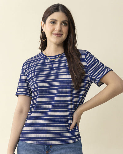 Blusa manga corta estampada con doblez en manga#color_047-rayas-azul